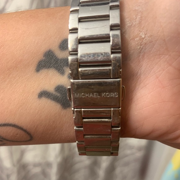 Michael Kors MK3355 Watch - Picture 2 of 3